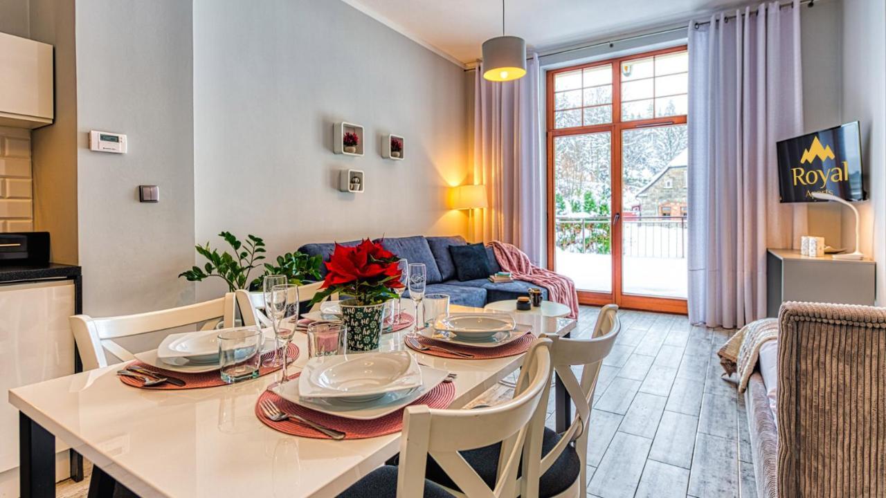Apartamenty Royal Aparts - Willa Jozefina Chill & Vibes 스클라르스카포렘바 외부 사진